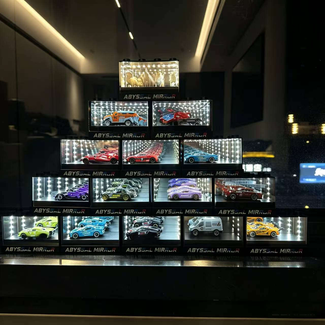 2026 new car model display box - مراجعة Lighting Visual وسعره