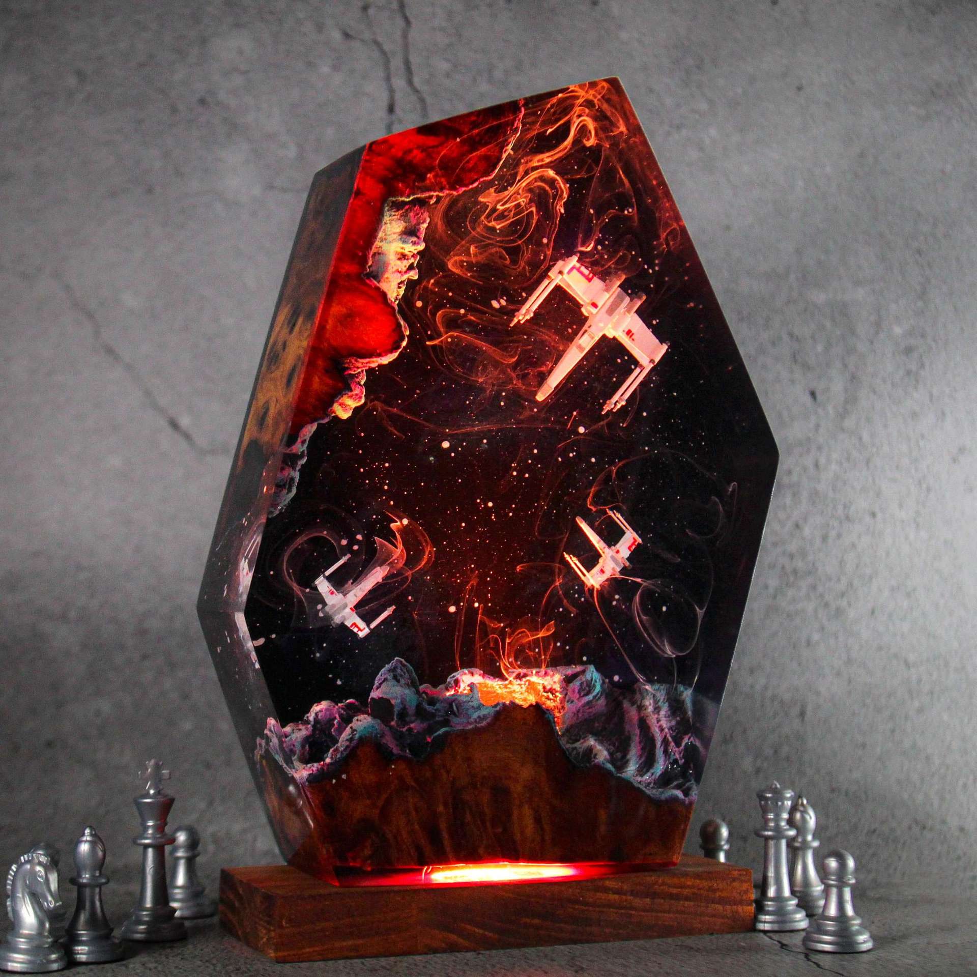 Customized Items Resin Table L - مراجعة Room Decor Lighting Lamp وسعره