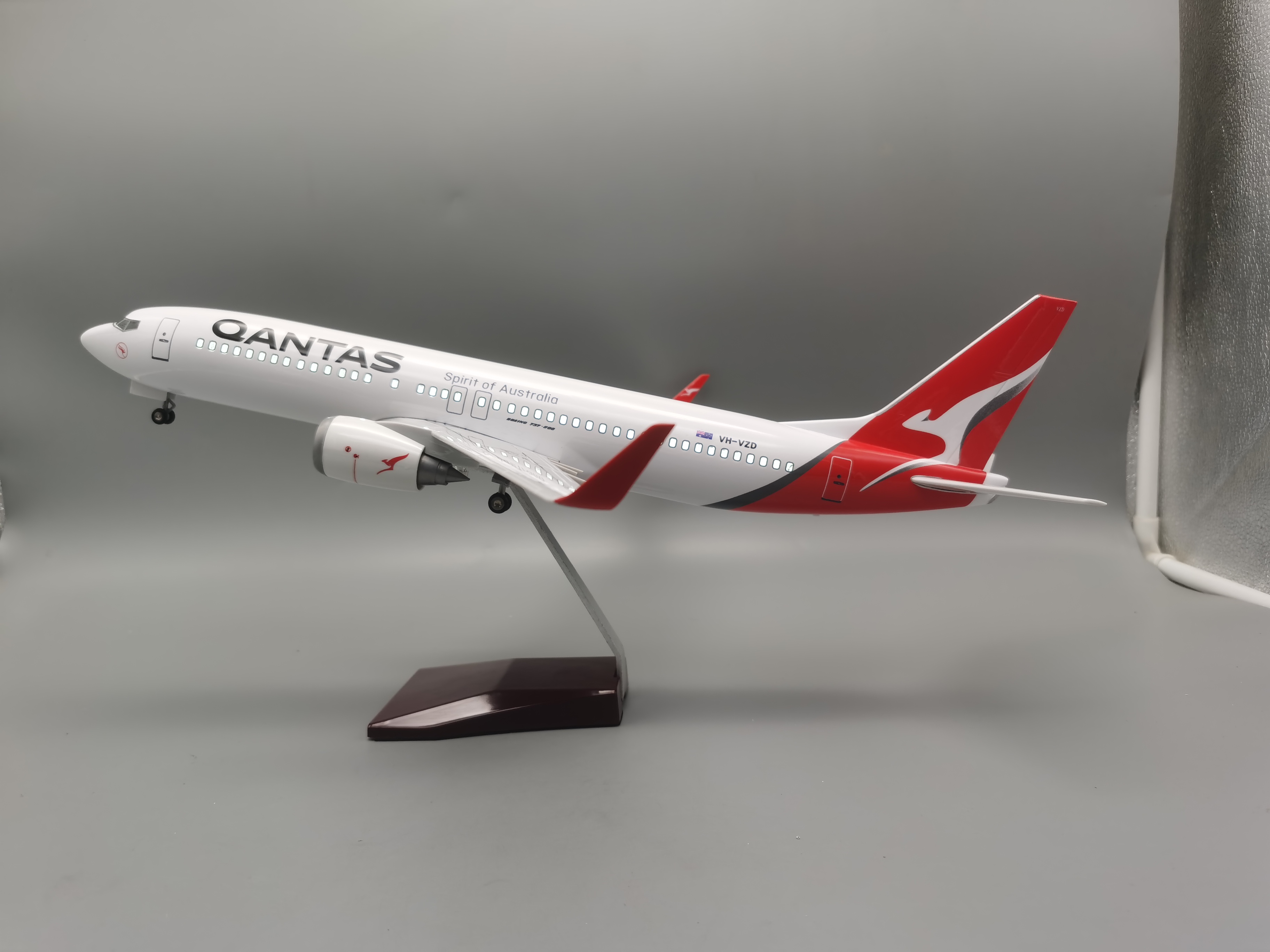 47cm 1/80 Scale B737 Australia - مراجعة Decor Lighting Australia وسعره